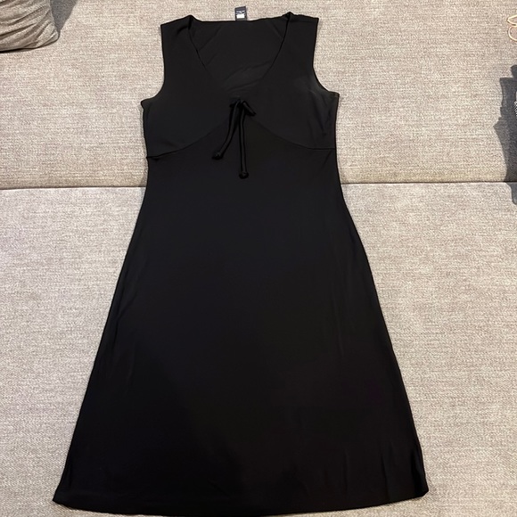 GAP Dresses & Skirts - Gap Matte Jersey Black V-neck Dress Medium